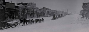 Dog sleds leaving Anchorage in 1909