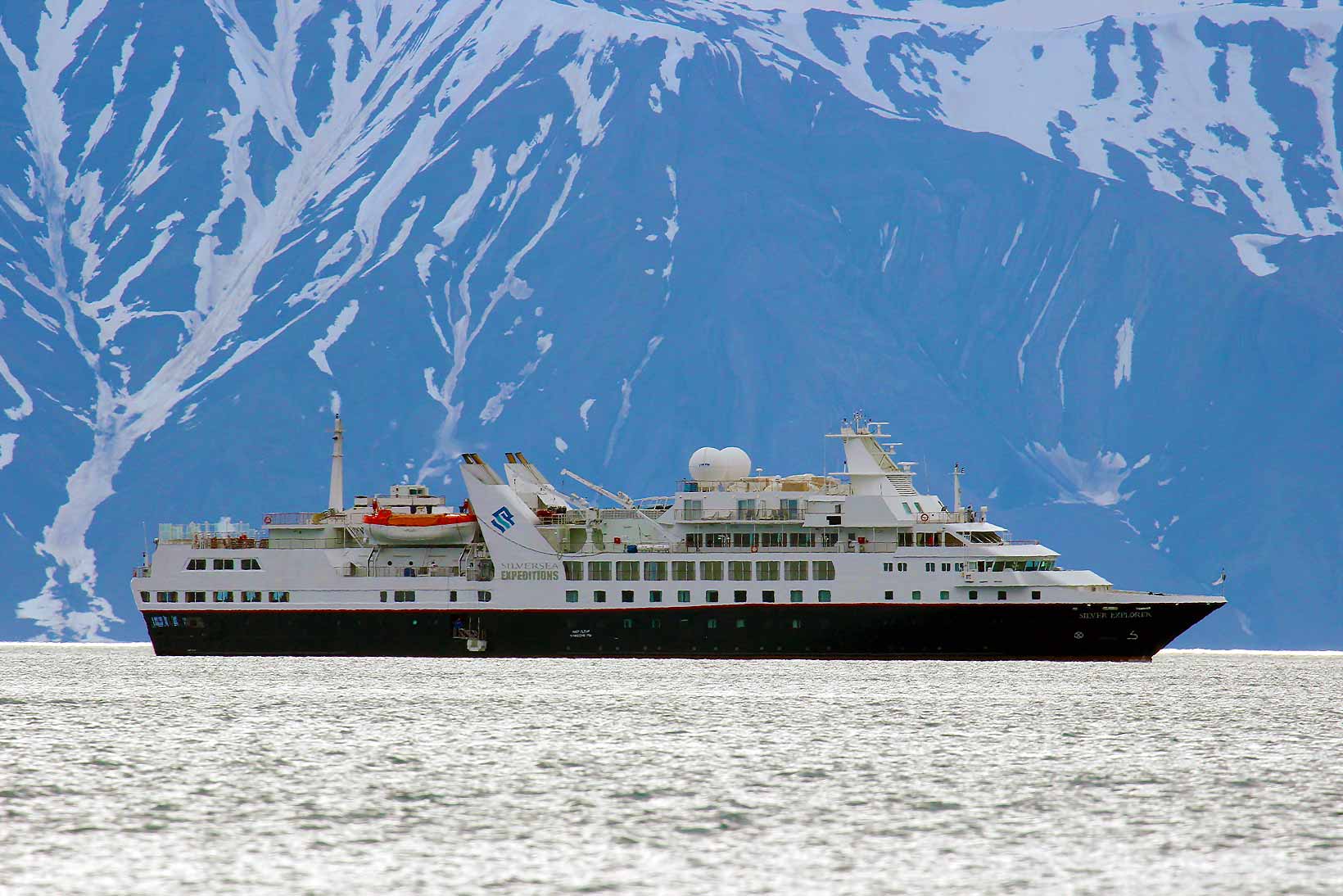 Arctic cruise